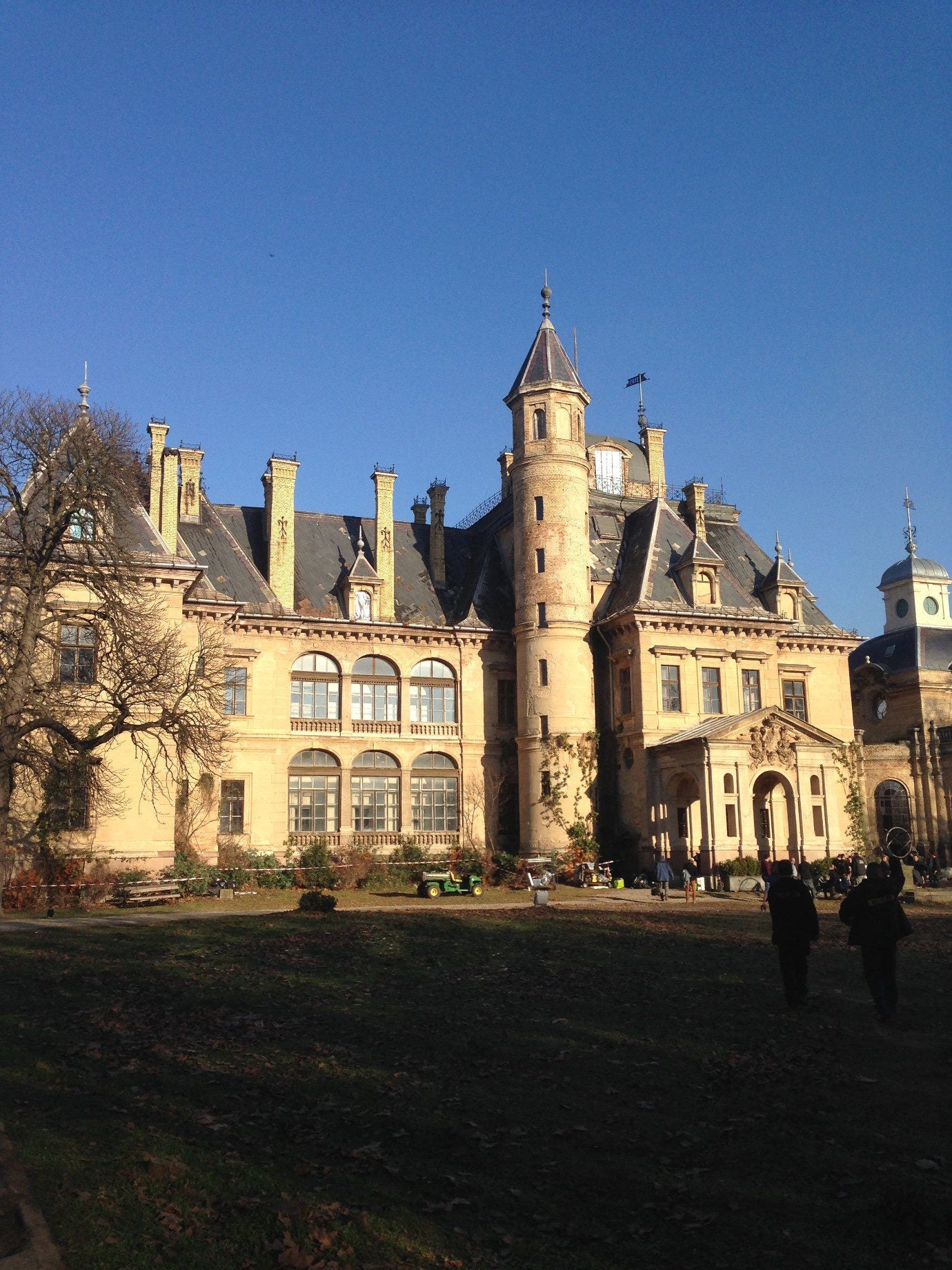 A (rare) sunny day at Sword & Cross